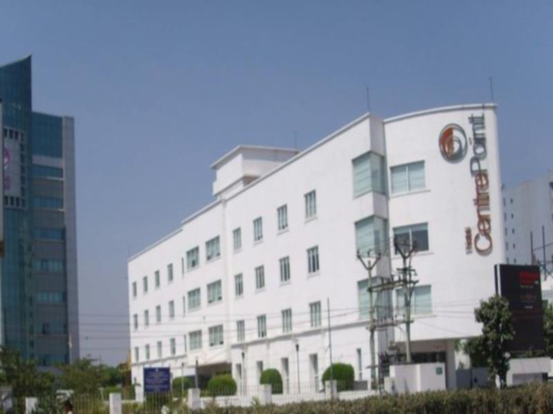 The Centre Point Hotell Chennai Exteriör bild