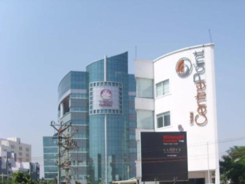 The Centre Point Hotell Chennai Exteriör bild