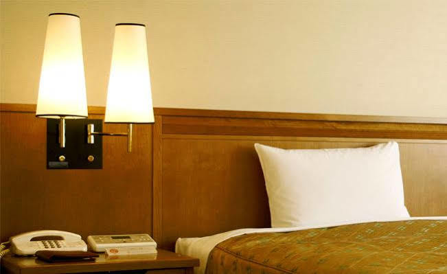 The Centre Point Hotell Chennai Exteriör bild